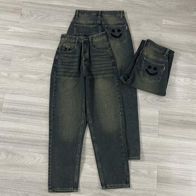 (S-XL) Quần Baggy Jean nữ Lưng Cao Thêu Mặt cười trước và sau, Tông màu xanh bạc bụi, quần dài 95cm, chất jean không giản. 632 Menswear Pants Có Túi