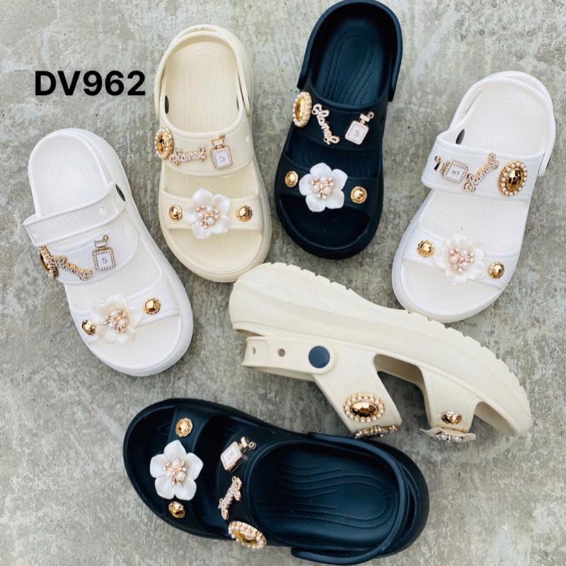 Dép quai hậu Sandal nữ 5p đính sẵn cham hoa đá siêu xinh siêu xịn hàng nhẹ êm chân DV962 