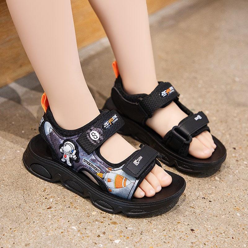 [Hàng mới về] Dép sandal bé trai dép quai hậu siêu nhân cho bé trai 5 đến 12 tuổi