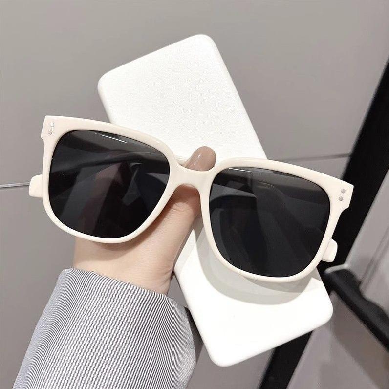  Kính Râm GM Dành Cho Phụ Nữ Và Nam Giới Hàng Mới Về 2024 Cao Cấp Mặt To Bó Sát Chống Tia Cực Tím Gọng Trắng Chống Nắng Thích Hợp Cho Nam Giới Women Kính Mắt 