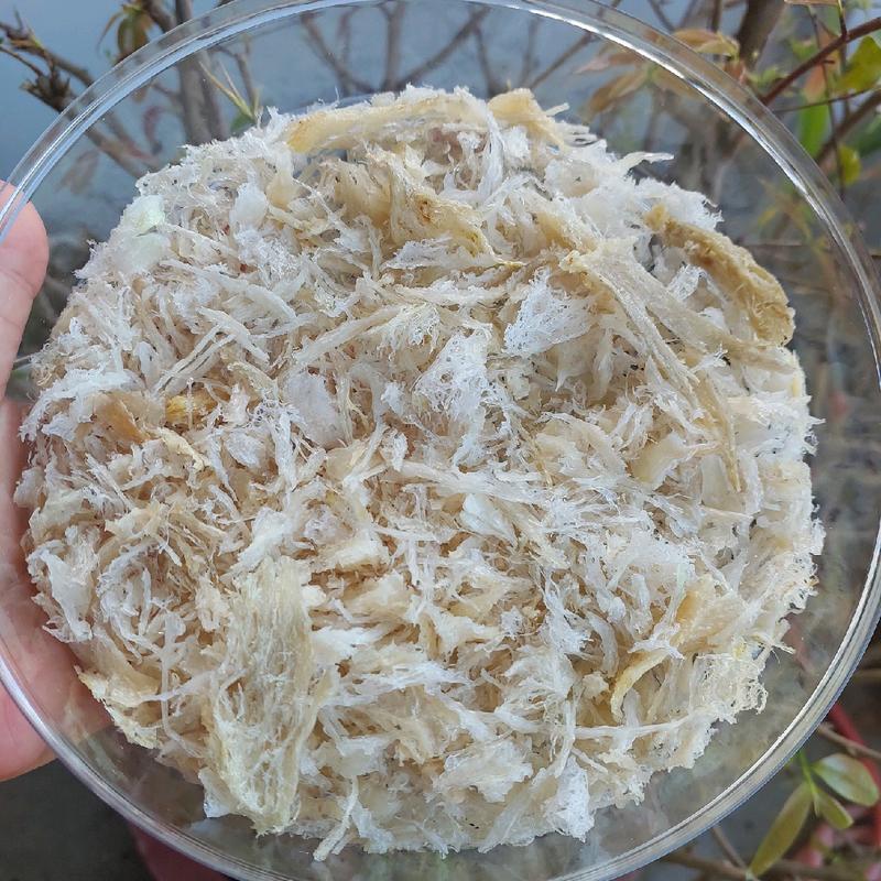  HỘP YẾN GÃY NHỎ TỪ TỔ RÚT LÔNG KHÔ KÈM TÁO VÀ ĐƯỜNG 