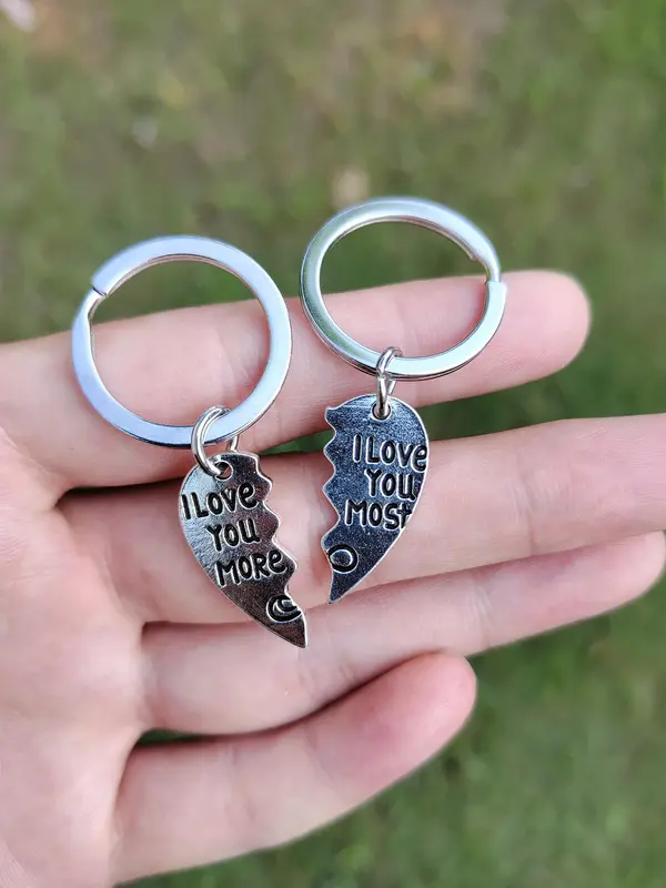 Cute Heart Design Couple Matching Keychain, Couple Key Ring with Love Letter Engraved, Fashion Accessories for Both Men & Women, Gift for Girlfriend, Boyfriend, Valentine's Day, Gift 3