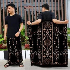 SARUNG BATIK PEKALONGAN PRIA TERBARU MOTIF KEKINIAN DAN TERLARIS KINCIR lembut muslim Dewasa Santri Hitam SARUNG BATIK PEKALONGAN PRIA TERBARU MOTIF KEKINIAN DAN TERLARIS KINCIR lembut muslim Dewasa Santri Hitam