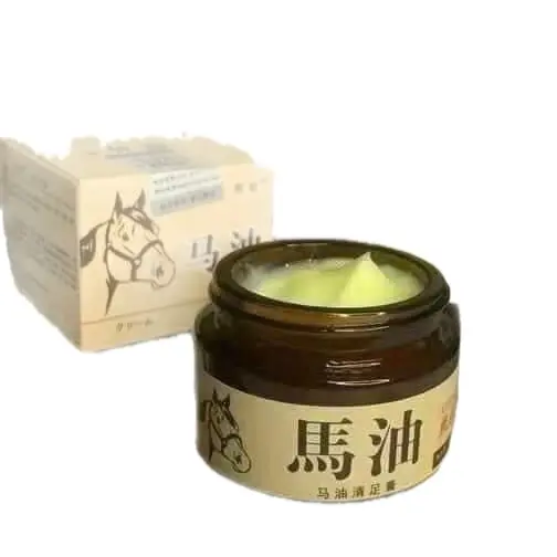 Ự Ị Ứ Ẻ Ó Â,  Ự  - Ự Ệ Ả    Cao ngựa bôi nứt nẻ tay chân
