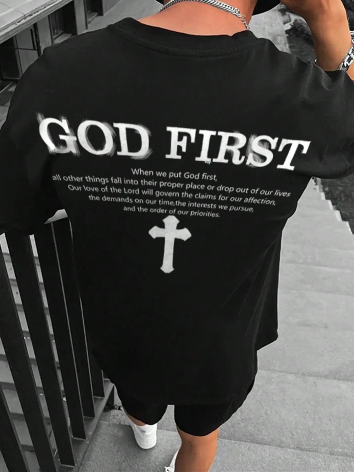 Men's Letter & Cross Print Round Neck Tee, Regular Fit Street Short Sleeve T-Shirt, Casual Comfy Knitting Top for Summer