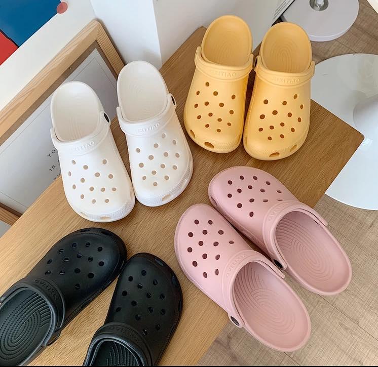 M18 Giày Lỗ Bao Đầu nữ 2024 đế dày mùa hè 3 màu DéP Shoes 3