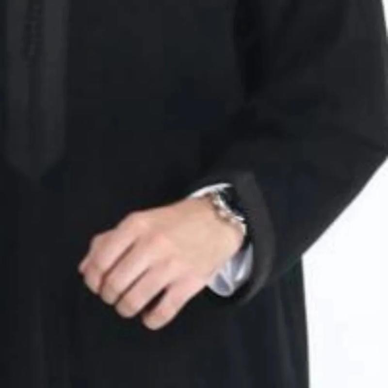 Product Introduction of 2024 Men's Muslim Thobe Middle East Jubba Thobe Long Sleeves Islamic Robe Men Muslim Dress Saudi Arabic Hooded Thobe Abaya Male 5