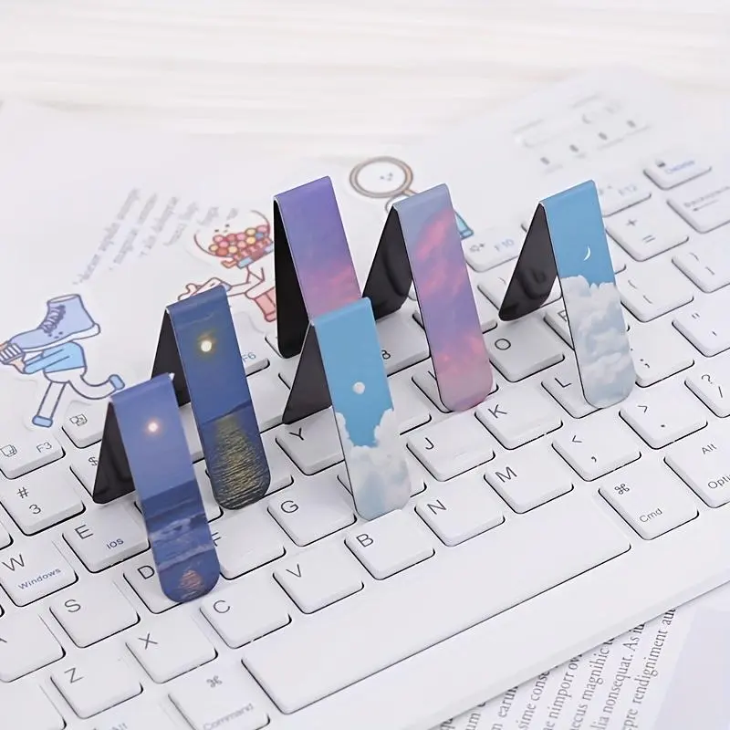 Magnetic Bookmarks, 2pcs Random Pattern Forest Landscape Magnet Bookmark Clips, Office Stationery & Supplies, Gift Sets for Books Readers 2