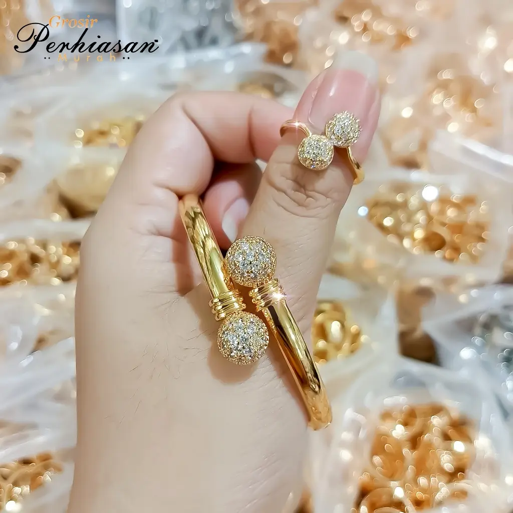 Gelang Free Cincin Perhiasan Wanita Lapis Emas Permata Anti Luntur Dan Karat Titanium GDT14