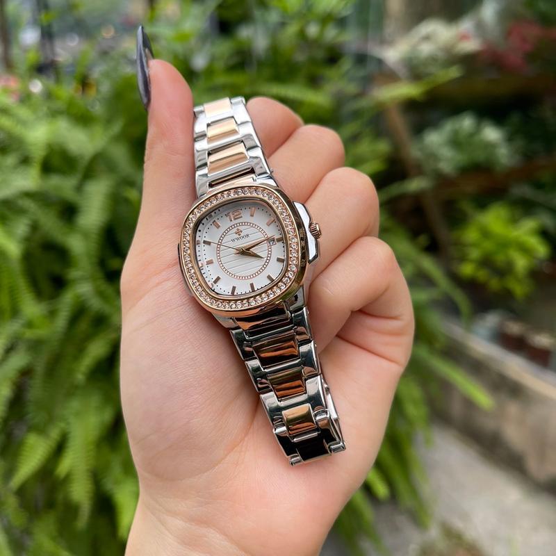 Đồng hồ nữ Wwoor mặt vuông chính hãng màu vàng hồng demi, mặt vuông bo góc, lịch ngày tiện lợi