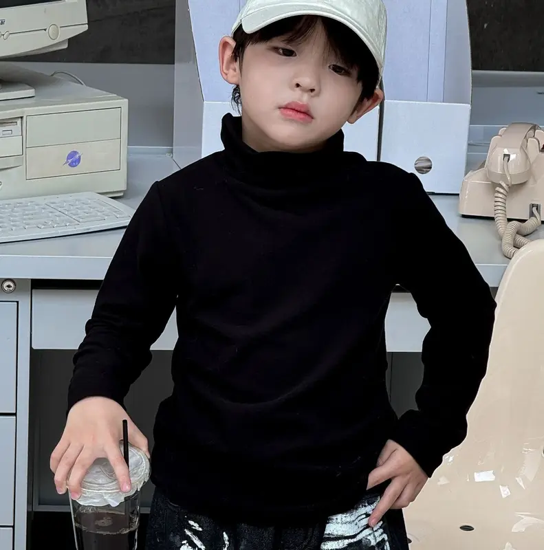 [FORM NHỎ NÊN TĂNG SIZE] ÁO THUN GIỮ NHIỆT HAI MÀU MỀM MỊN CỔ CAO CHẤT FORM NHỎ NÊN TĂNG SIZE THOẢI MÁI PHONG CÁCH CHO BÉ TRAI VÀ BÉ GÁI 5