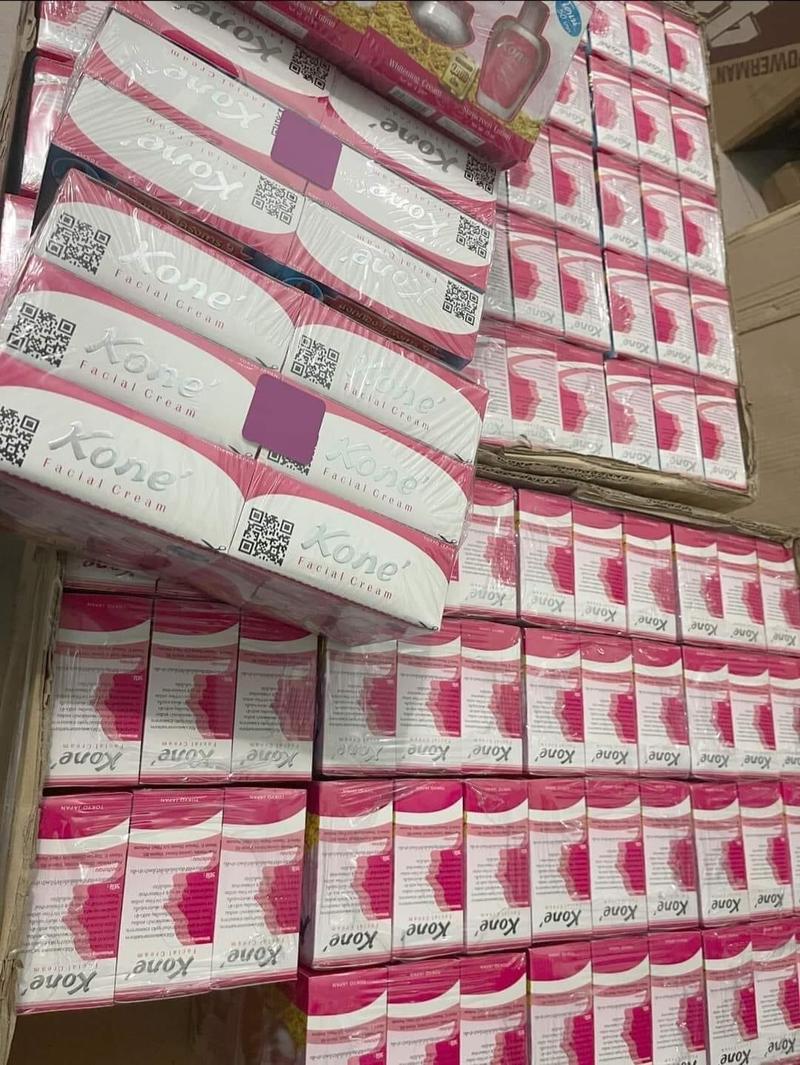 Product Introduction of Combo (10 hộp kem ) dưỡng da hỗ trợ mụn ,thâm ,sạm , tàng nhang,kone thái Lan  ( 1 sét gồm kem dưỡng 1 chai nước 5