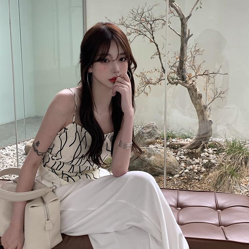 Women Irregular Hem Backless Camisole, Boat Neck Sleeveless Off-the-shoulder Tops, Black/ Beige 2