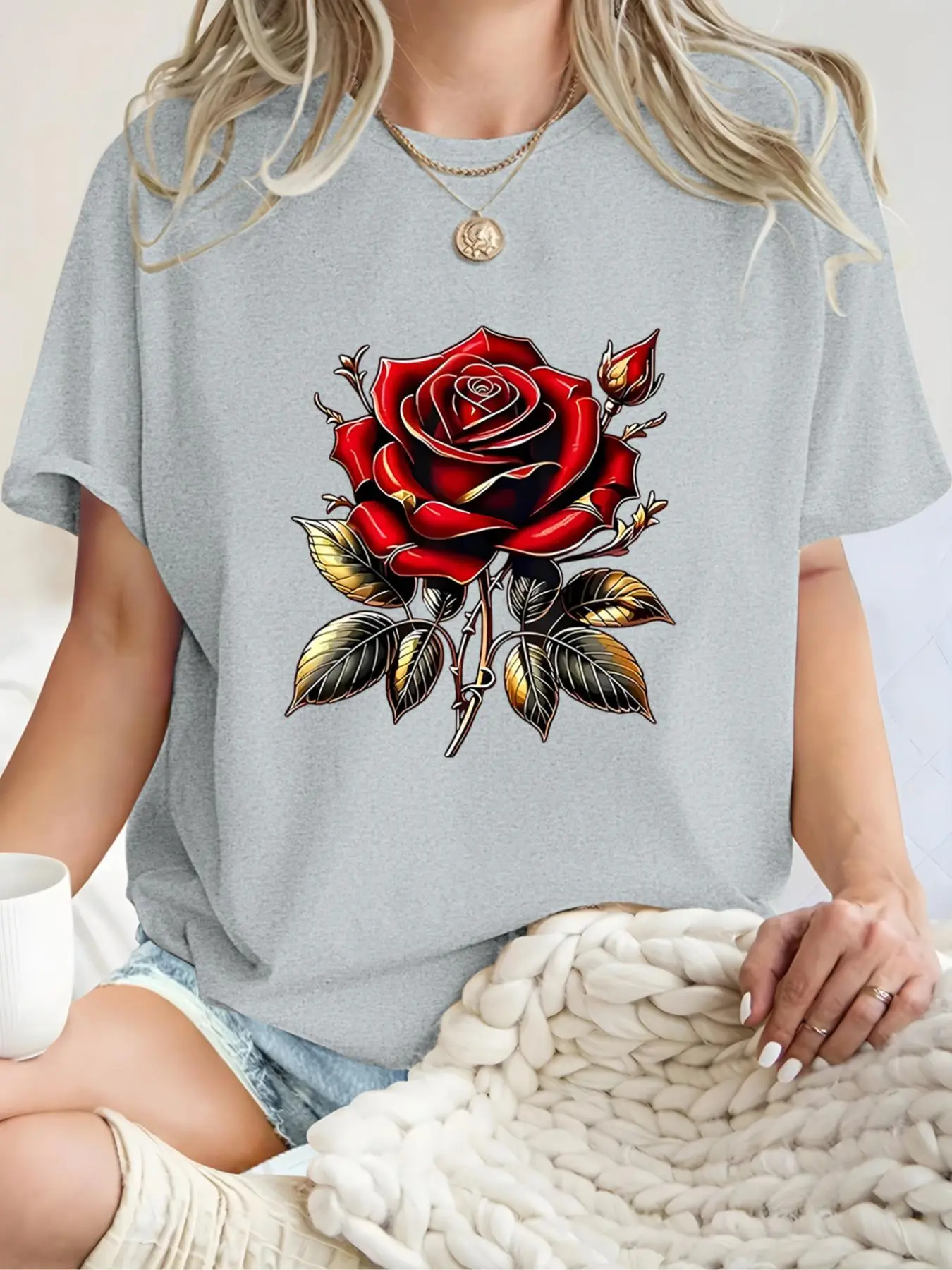 Women's Rose Print Round Neck Tee, Fashion Casual Crew Neck T-Shirt for Daily Holiday Vacation Outdoor Wear, Ladies Clothes for Summer