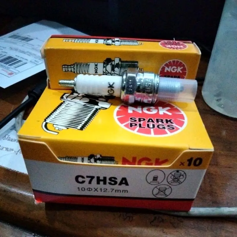Busi ngk C7HSA Motorcycle, Grosir 10 pcs - Kepala Putih, Pendek, Ngk Grand, Suprafit New, Revo, Mio J, Mio M3 busi  champion