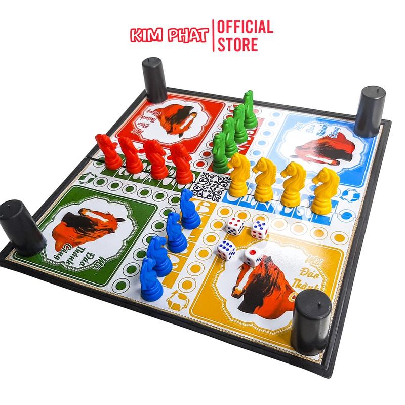 Cờ cá ngựa có Nam Châm, Hộp nhựa cứng có thể gấp gọn