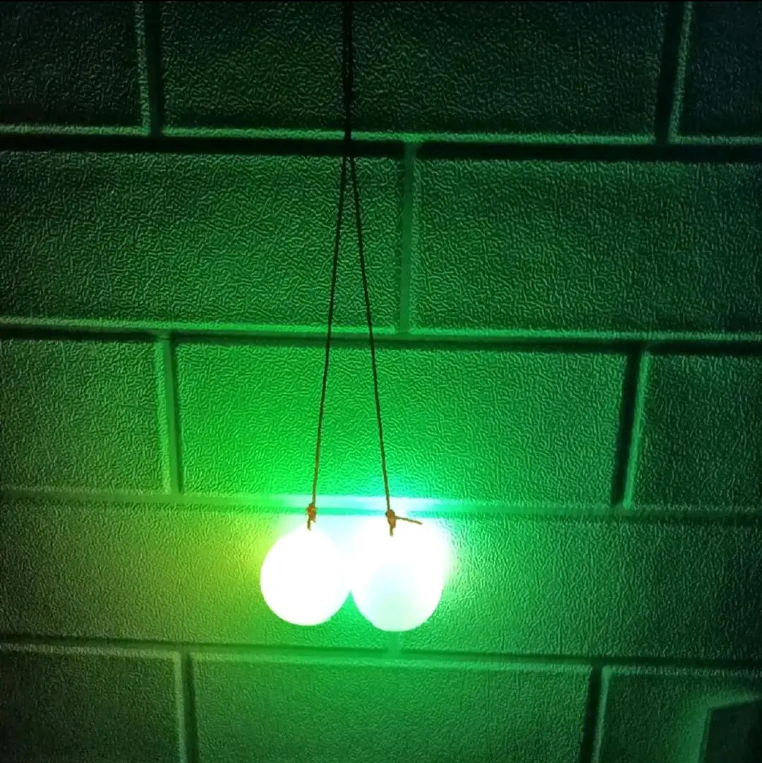 mainan lato lato menyala dalam gelap | mainan lato lato nyala | mainan lato lato glow in the dark | mainan lato lato viral | mainan | etek etek viral | mainan lato lato murah Toys