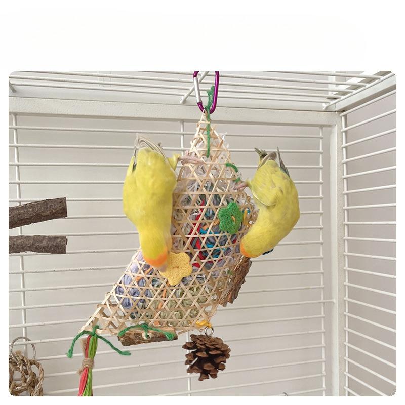 Product Introduction of Parrot Toy Bambus-woven Rattan Drawing Paper Tear Peonie Bird Tear Damage Decompression Pression Color Paper Pendant 3