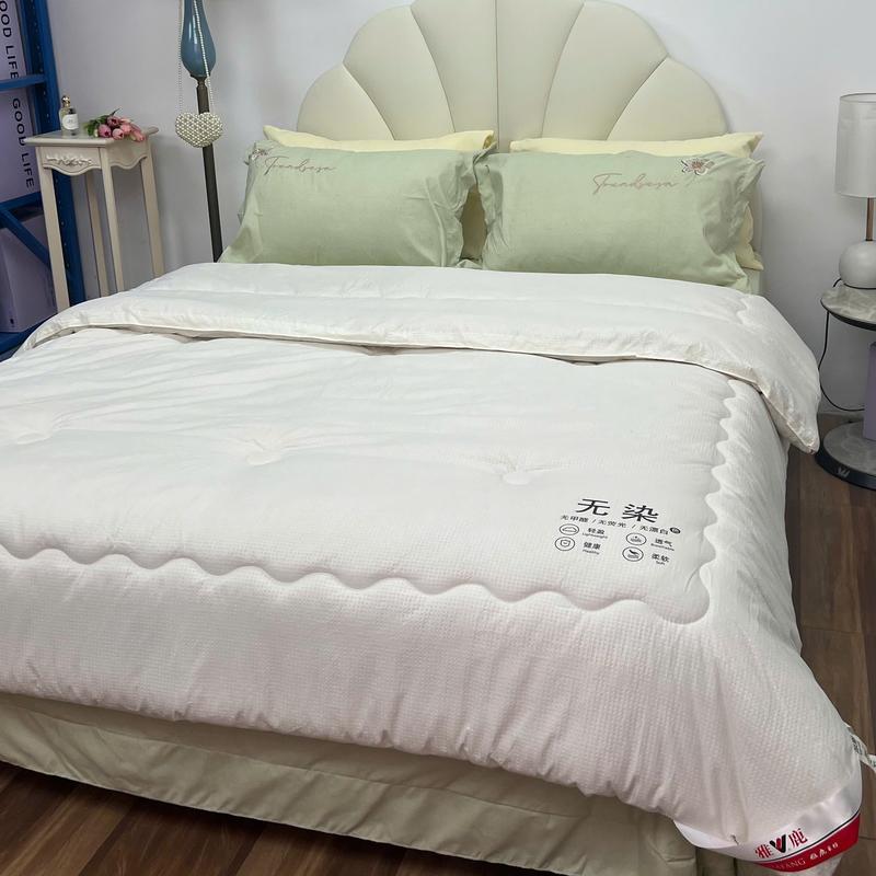 Chăn Bông Siêu Nhẹ Xơ Đũi Đậu Nành Tone Màu Trắng Gạo Nhã Nhặn Khối Lượng 2,8Kg Kích Thước 200*230 0