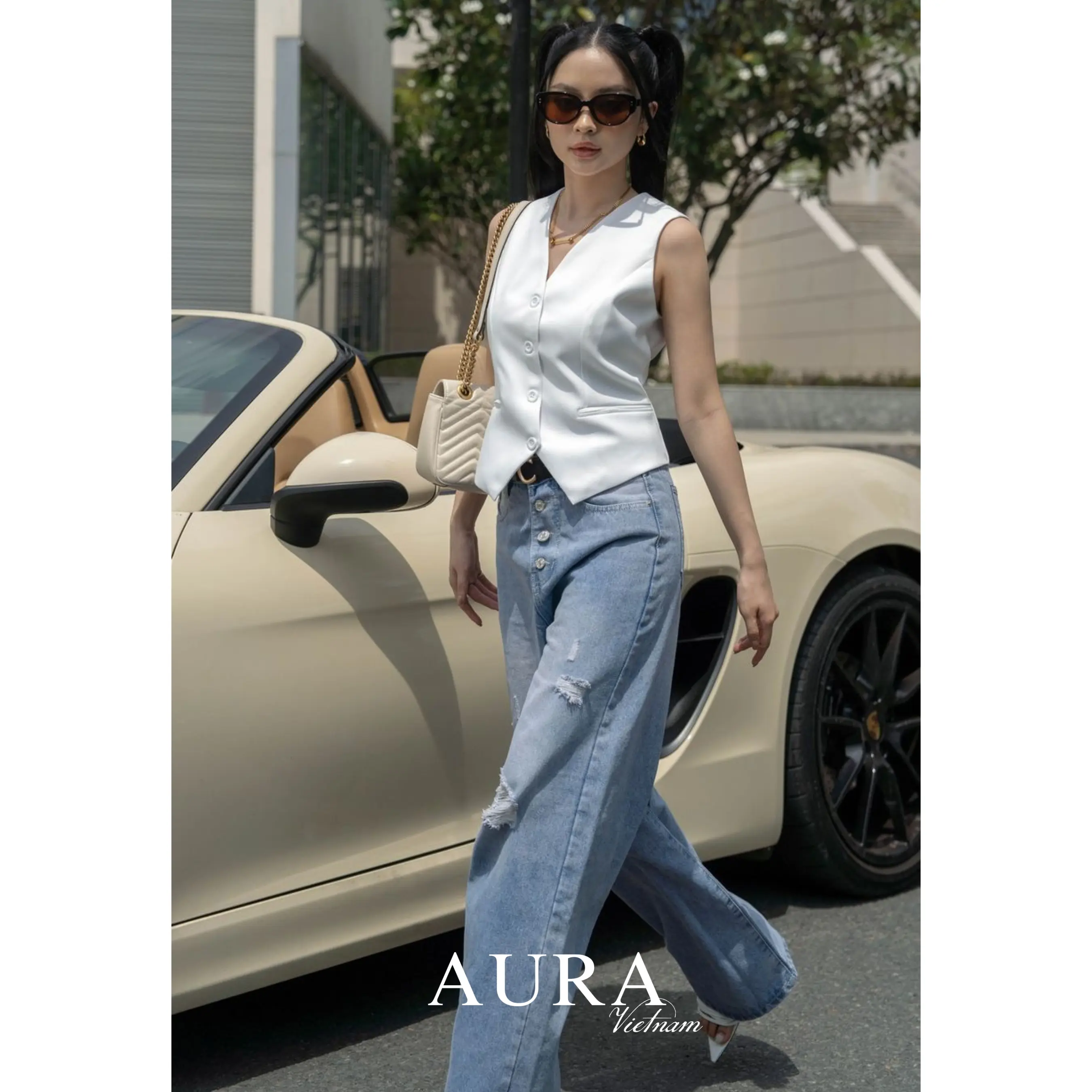 Quần jeans nữ 4 nút ống đứng, dáng suông rách gối, đi chơi - AURA Vietnam
