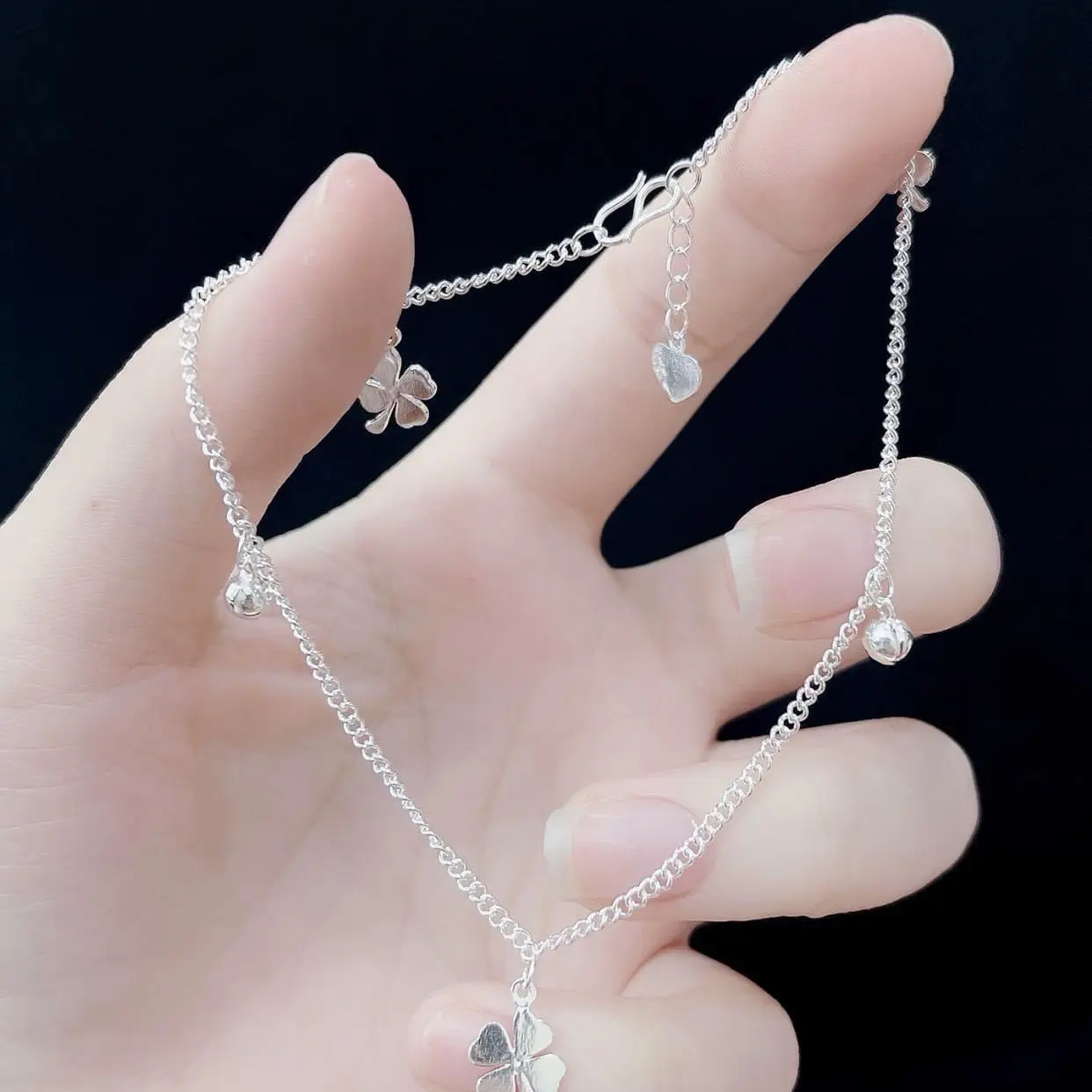 Lắc chân mix charm dày dặn