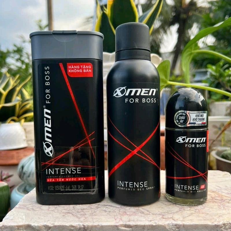 Combo 3 món  của  nam gồm  1 Xịt khử mùi toàn thân  X-men  150ml + 1 Sữa tắm  X-men  150ml +1 lăn  Xmen  40ml