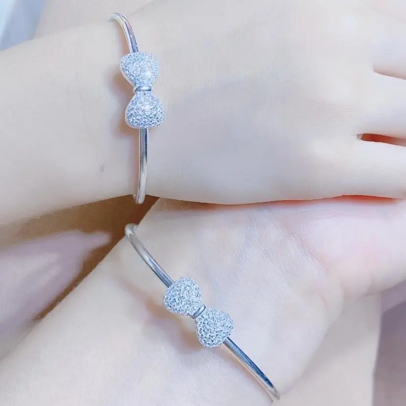 Vòng tay nơ thân trơn cho mẹ và bé