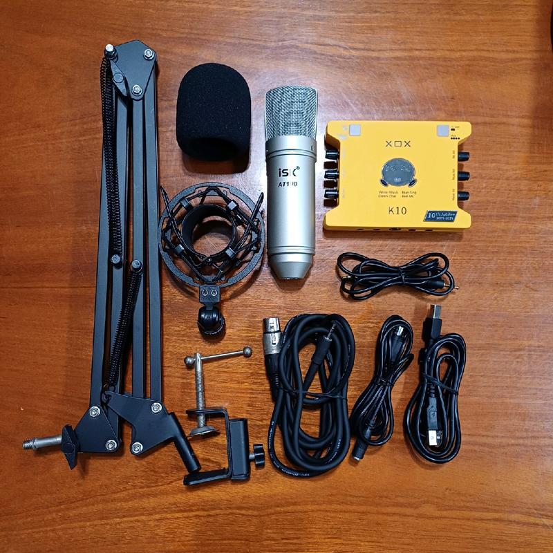 Mã 25. SOUND CARD XOX K10+MICRO AT100+GIÁ ĐỞ MIC KẸP BÀN 0