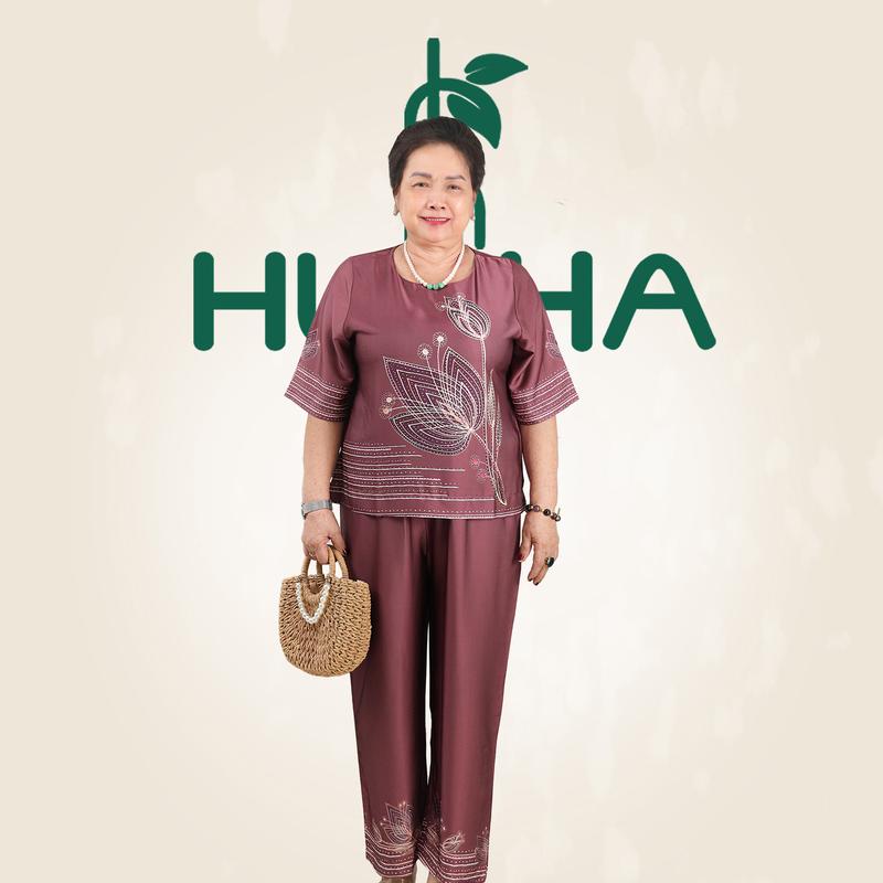 E252 - Đồ trung niên nữ HUY HÀ, chất vải lụa tơ tăm, áo cổ tròn quần 9 tất Women Top 1