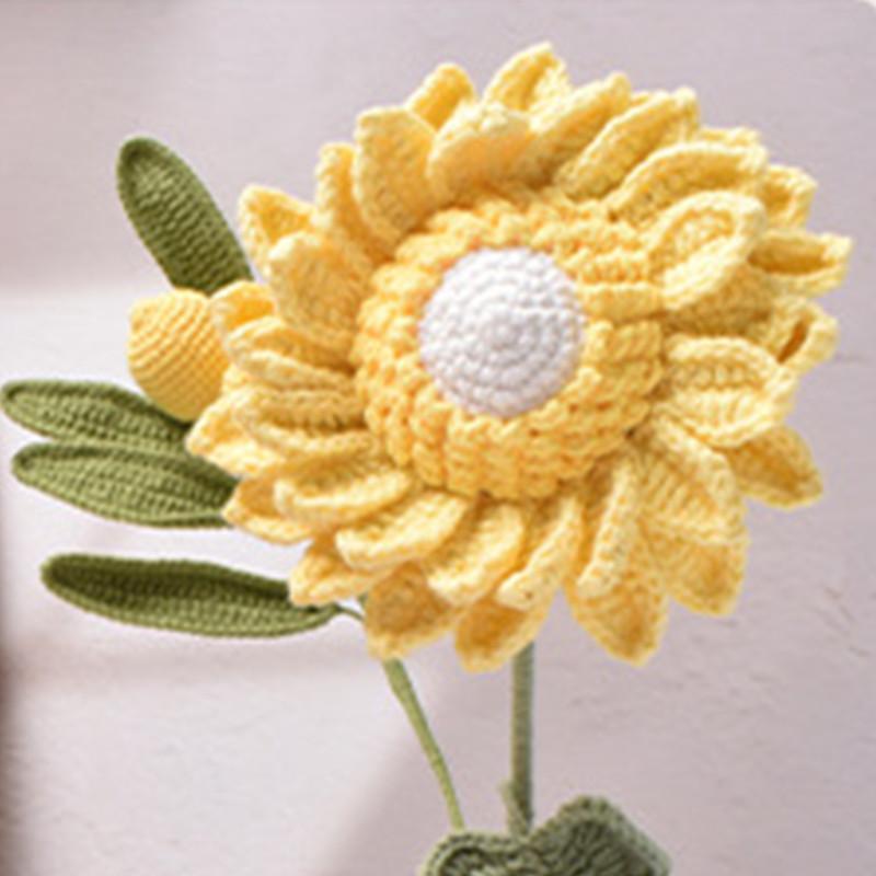 Product Introduction of Knitted Craft Baby DIY Hand 25g Soft Cotton Sweater 4PLY Soft Crochet Colorful Knitting NEW Sweater Yarn Child Wool Super Soft 6