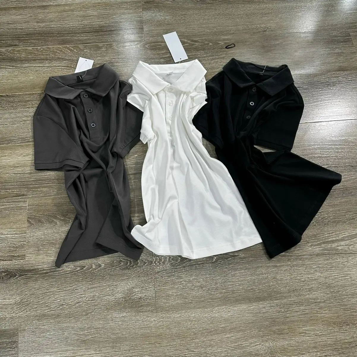 Áo polo thun cotton 100%, cổ bẻ.