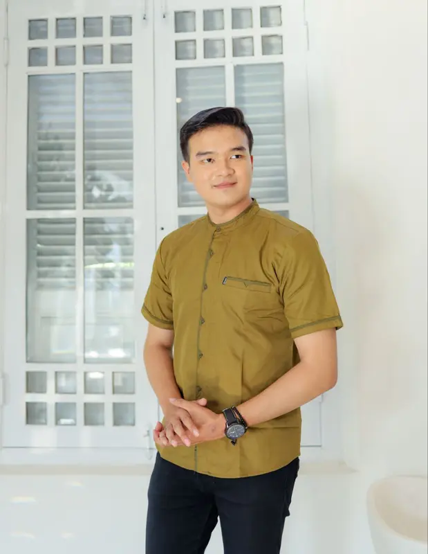Baju Koko Pria Lengan Pendek Lipat Elrumi Motif Sakha Polos 7