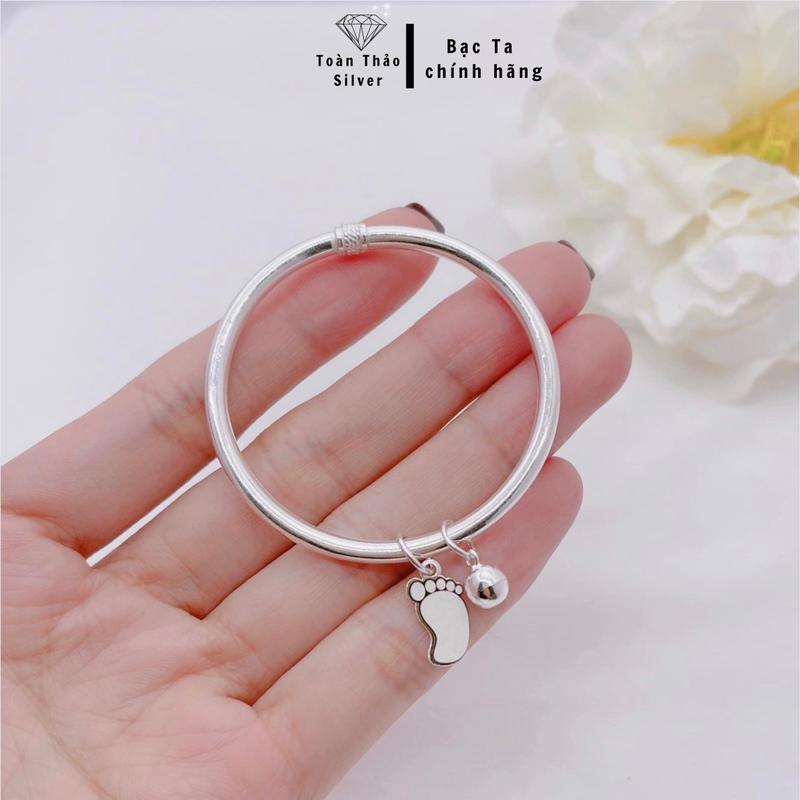 Vòng tay treo charm khắc tên cho bé LT152