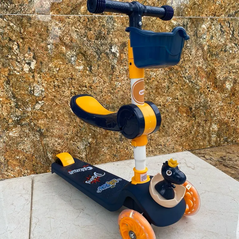 Xe Scooter Đồ Chơi Cho Bé Có Ghế Ngồi 2 Trong 1 Không Bẻ Lái Được Điều Chỉnh Tay Cầm Cao Thấp Có Đèn Bánh Khi Di Chuyển Không Nhạc Nhựa An Toàn Bám Không Trơn Trượt Chất Liệu Tốt 6