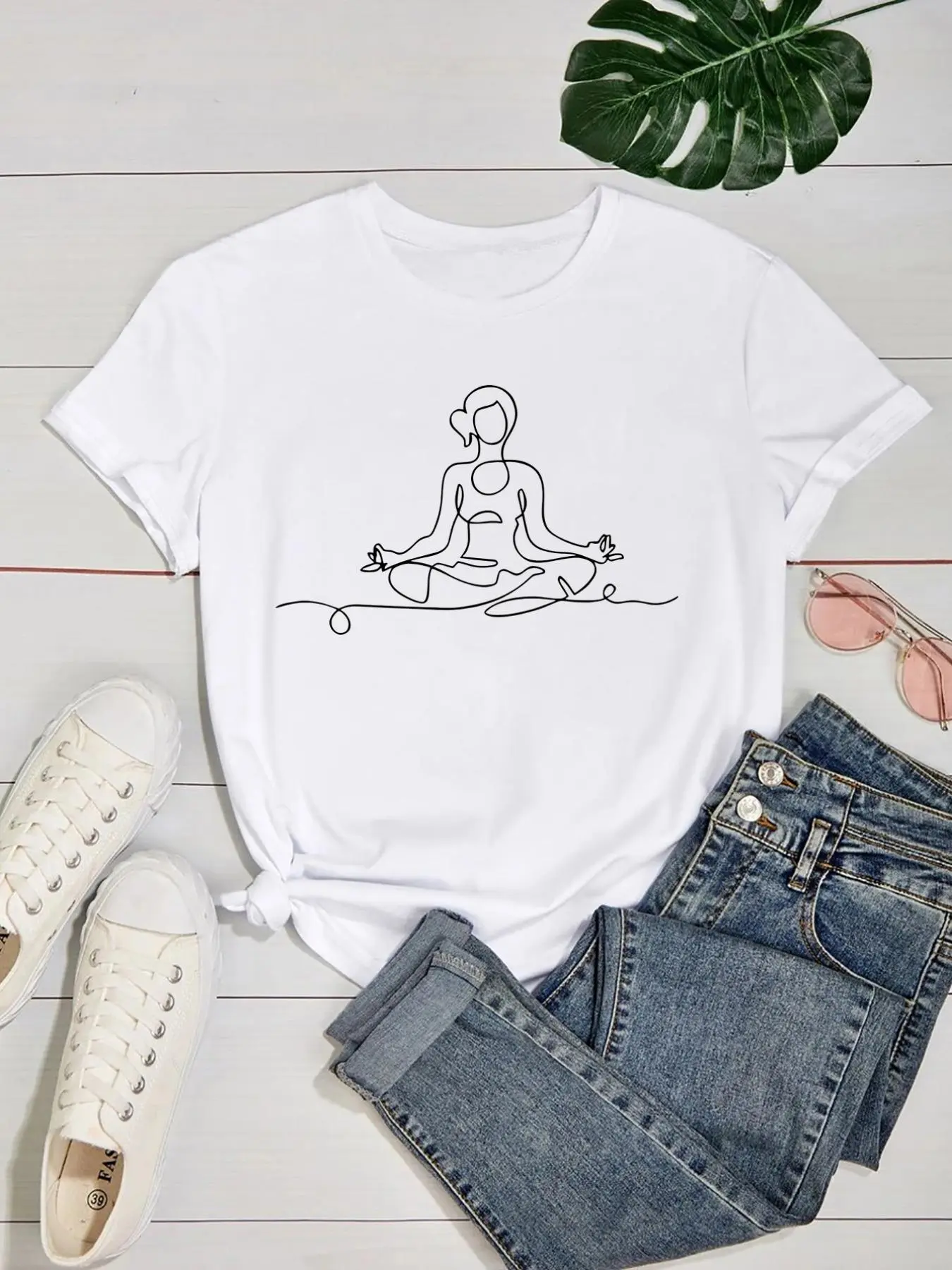 Women's Meditation Print Round Neck Tee, Fashion Casual Crew Neck T-shirt for Daily Holiday Vacation Outdoor Wear, Ladies Clothes for Summer