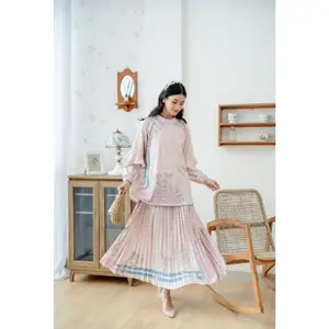 Rania Fashion Setelan Rok Plisket Motif Vintage Rosy Velvet Mongly