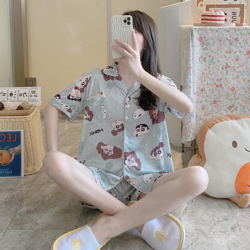 Product Introduction of Women's Summer Japanese Home Satin Loose Pajama Top and Shorts 2Pcs Silk Pajama Set 7
