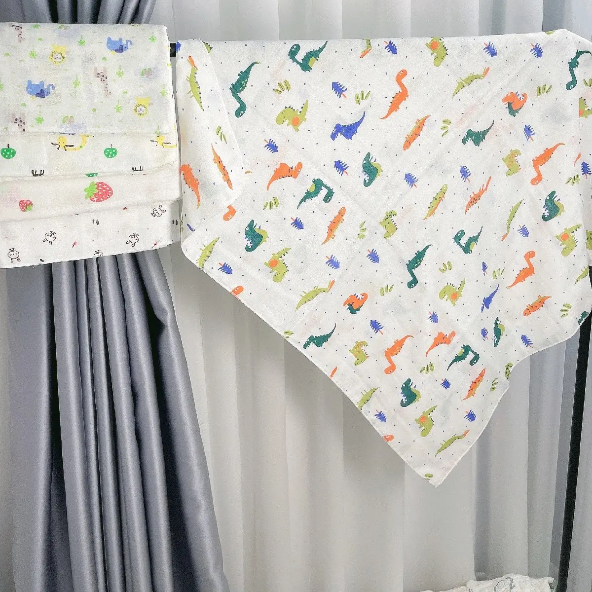Khăn Quấn, Khăn Tắm Cotton thuần 4 lớp họa tiết in 2 mặt đáng yêu kích thước 75×80cm cho bé