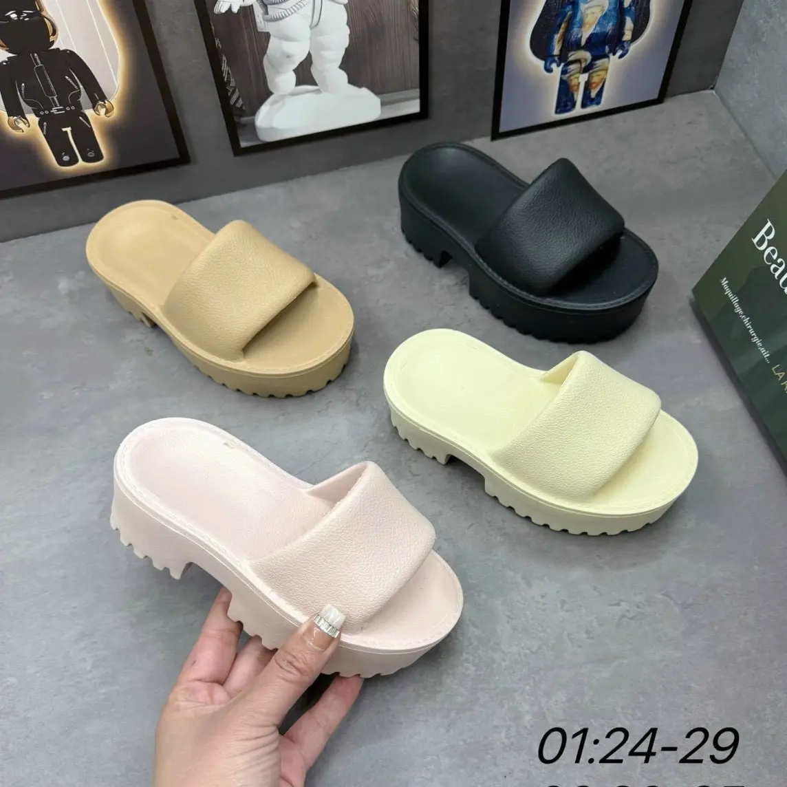 Dép bánh mỳ răng cưa đế 5p . Chất bằng cao su non đúc liền khối. Đặt chuẩn sz