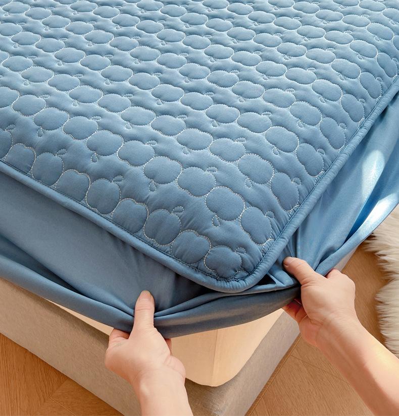 Product Introduction of 100%  Waterproof Bedsheet Mattress Protector& Pillow Protector Breathable Mattress Cover / Fitted Bedsheet / Anti Bacterial / Machine Washable 10