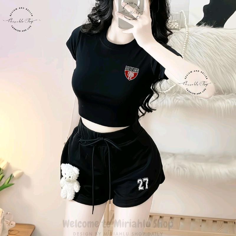 [Size S, M] Set Phối Áo Croptop Dáng Ngắn Form Ôm Body Nữ Tôn Dáng In Hình 1986 Phối Quần Short Đính Gấu Bông In Số 27, Nữ Kem Women Pants Thun Cổ Tròn