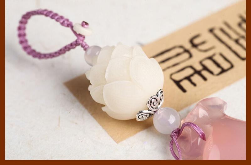 Product Introduction of Mặt Dây Chuyền Chìa Khóa Ô Tô, Thiết Kế Hoa Sen Bồ Đề, Làm Bằng Chalcedony, Quà Tặng Sáng Tạo, Móc Chìa Khóa, Thích Hợp Cho Nam Và Nữ, Thời Trang, Đồ Trang Trí Túi Cao Cấp Móc Chìa Khoá Móc Khoá 16