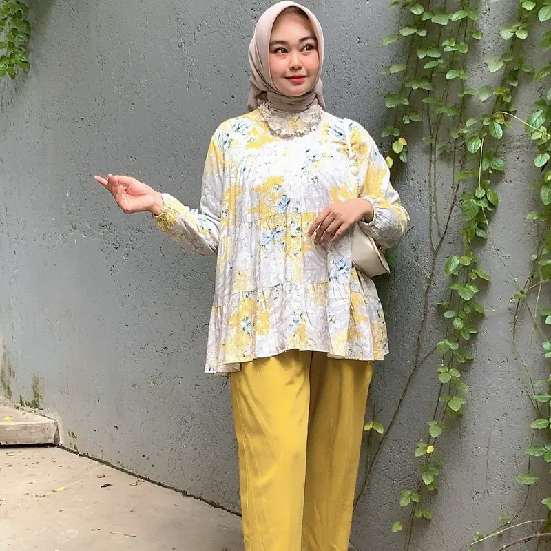 Tamara Oneset Setelan Wanita Rayon Motif Bunga Lengan panjang 0