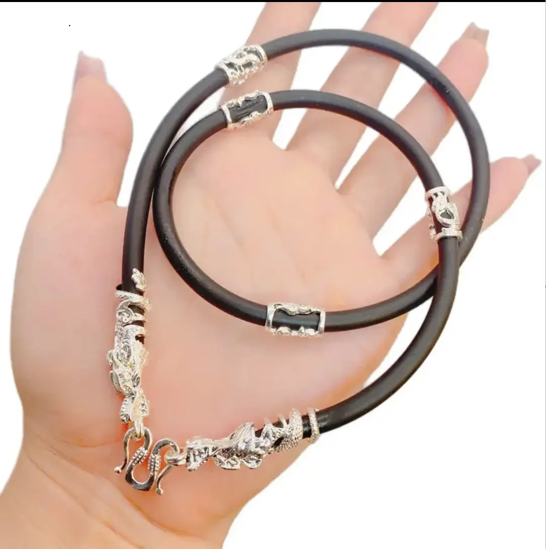 Dây chuyền nam cao su bọc bạc siêu bền thờ trang