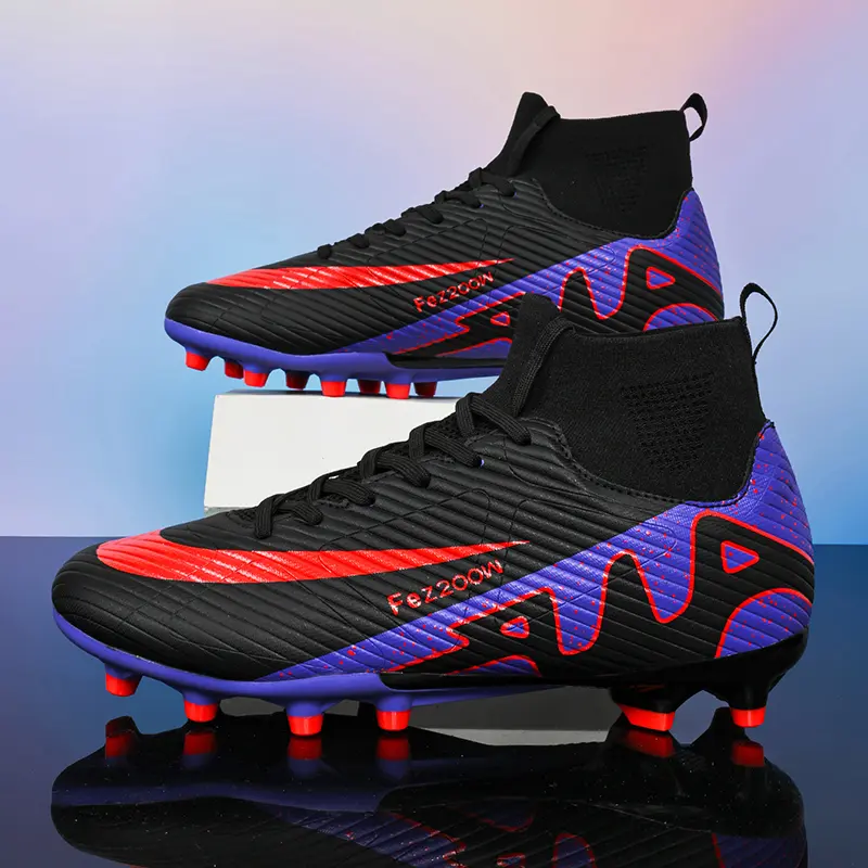 （SIZE 33-45）Ready Stock Unisex Plus Size Football Shoes Outdoor Futsal Soccer Shoes Non-slip Training Shoes