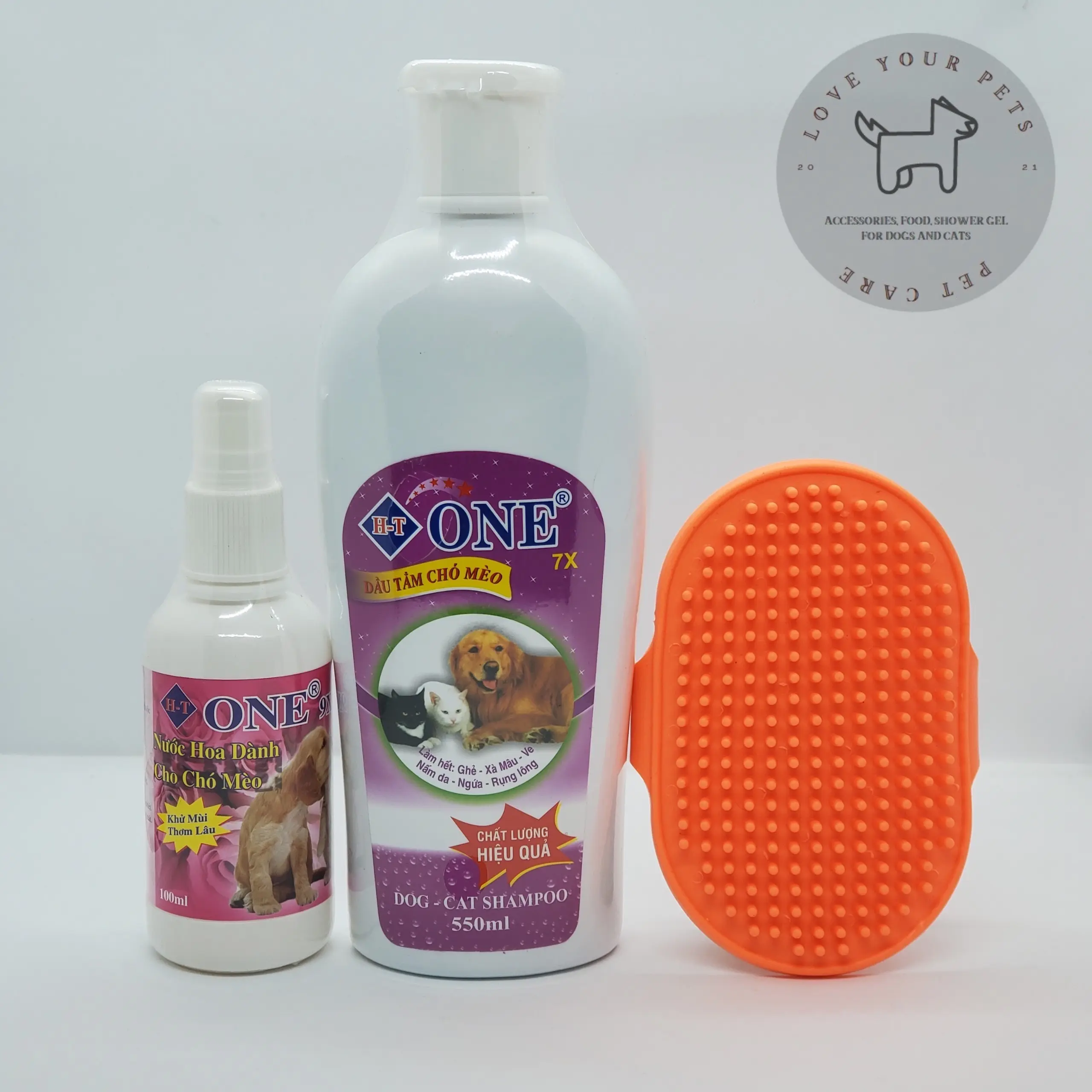 Combo chăm sóc thú cưng ̣̣( sữa tắm One, bàn tay tắm, nước hoa khử mùi )