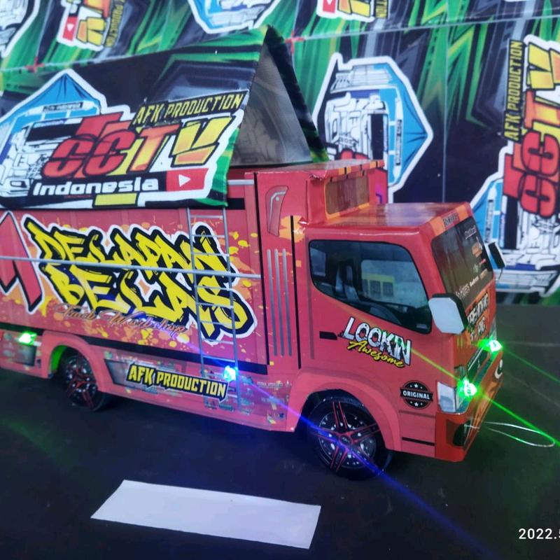 Miniatur Truk Oleng Wahyu Abadi Triplek dengan Roda Kayu Solid Bubut Cetak Bundar - Led, Toy, Bak, Lampu 0