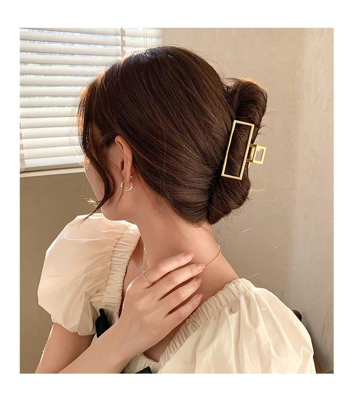Product Introduction of Barrettes Back Head Grip Female \New Large Shark Clip High Sense Hairpin Net Red Hair Barrettes Clip Hairware 9