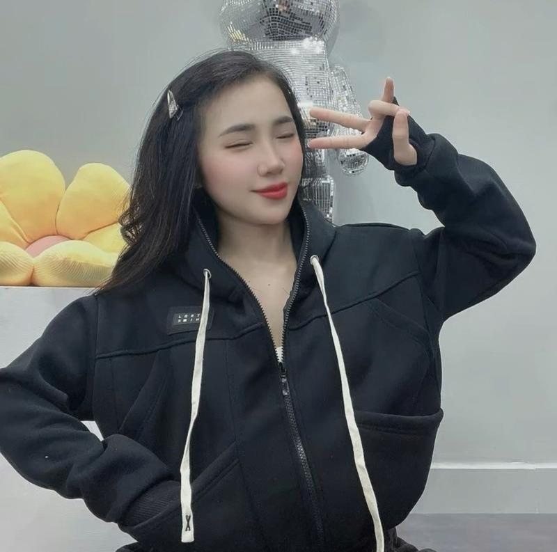 Áo Khoác Nỉ Nữ 6 Túi Chất Vải Dày Mềm Mịn, Có Tay Xỏ Ngón, Nón To Rộng Mặc Chống Nắng Đi Chơi Đều Được 4