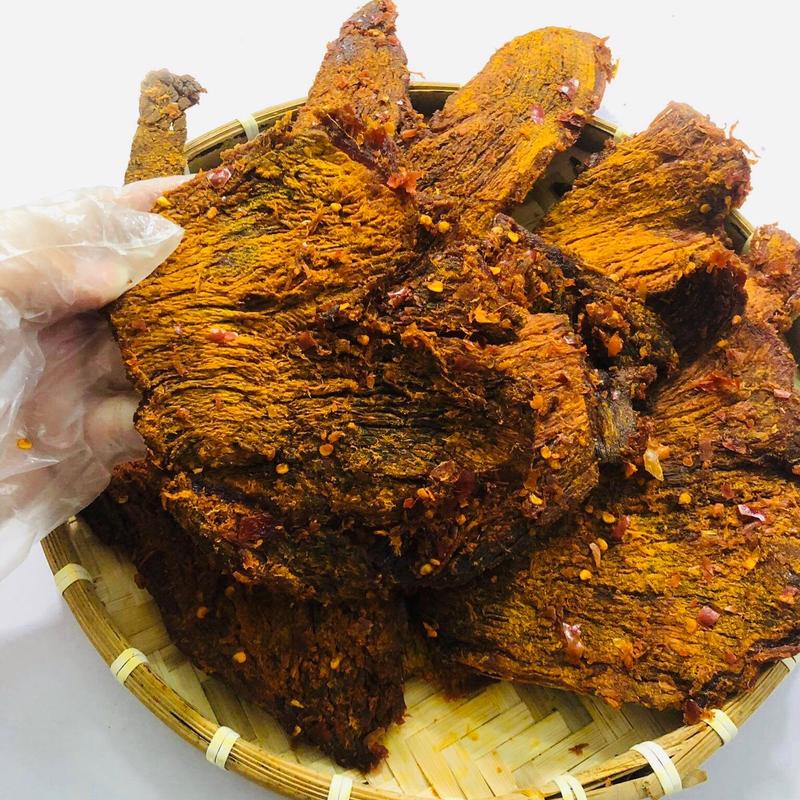 Khô Bò Vụn Lớn Mềm Cay Ngon 500gHộp Snack Food Thức Ăn Vặt - Chua, Nho